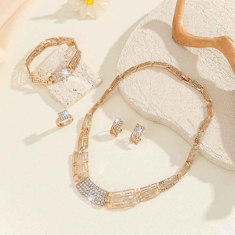 Women's Affordable Luxury Fashion Alloy Jewelry Set