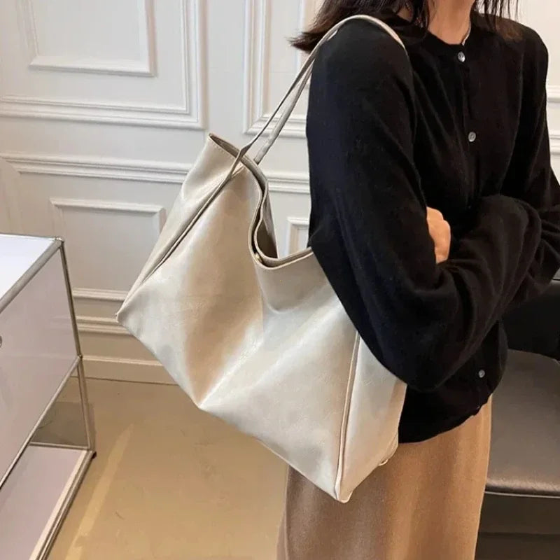 Tote Bags for Women Large Capacity Underarm Pouch Soft Pu Leather Shoulder Bag Retro Casual Handbag Portable Bucket Bag 2025 New
